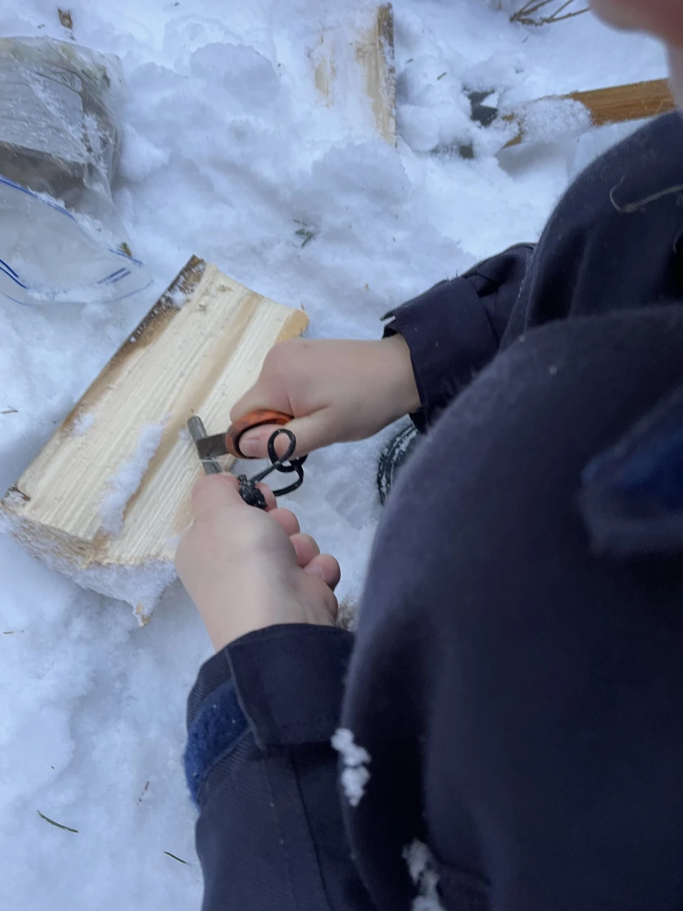 review-igloo-construction-3_linda-pavret-de-la-rochefordiere.jpg - 692da98d87260